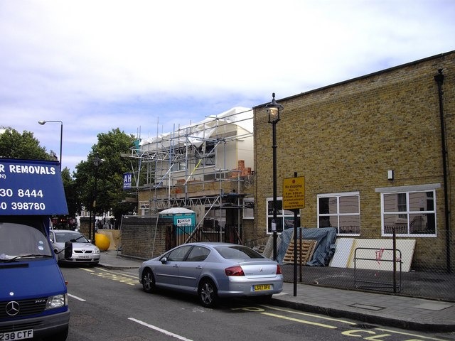 Primary School Introduces ‘Perspective Balance Log’ After Parent Raises Concern About History Project