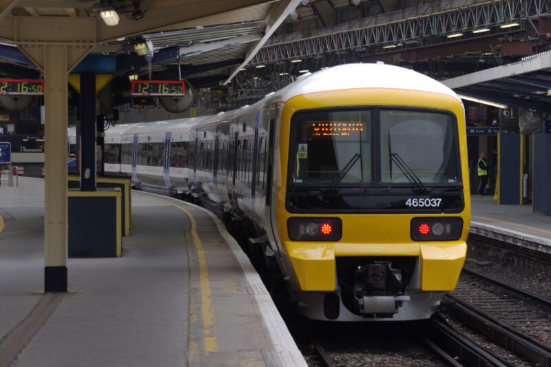 Rail Passengers Offered ‘Explanation Hub’ That Explains Everything Except The Delay